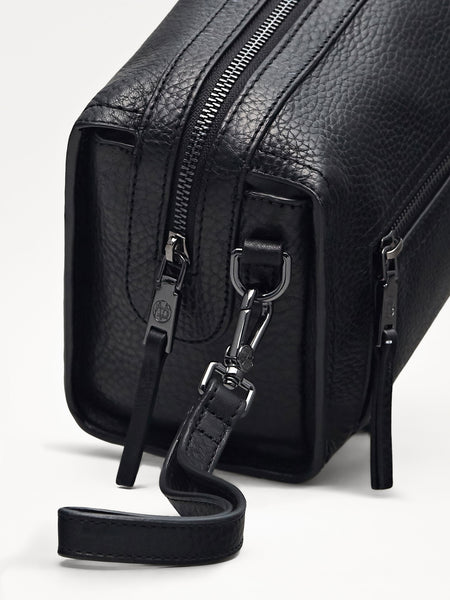 Trousse de toilette en cuir